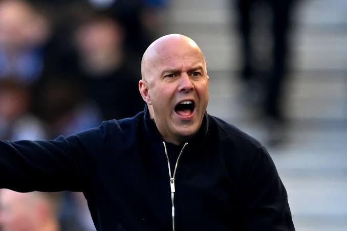 A Liverpool döntött Arne Slot jövőjéről